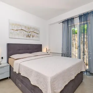 https://leonida.primorje-gorskikotar.com